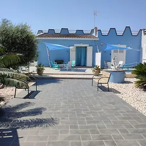 https://villa-del-marinaio.sicilyhotelsitaly.net